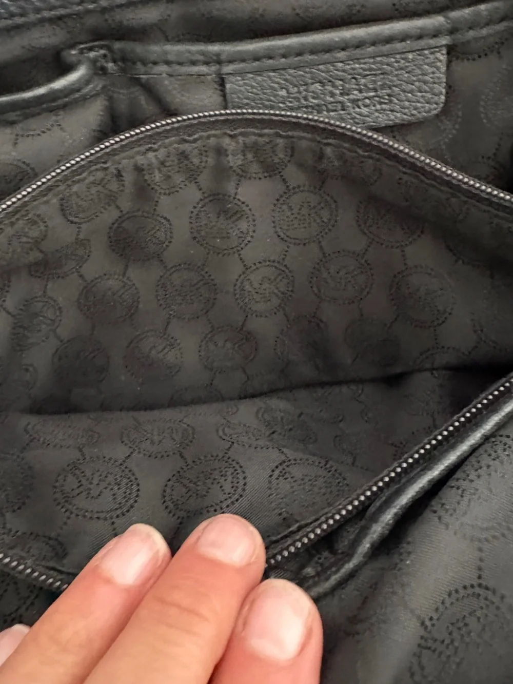 Michael Kors Leather  Bag